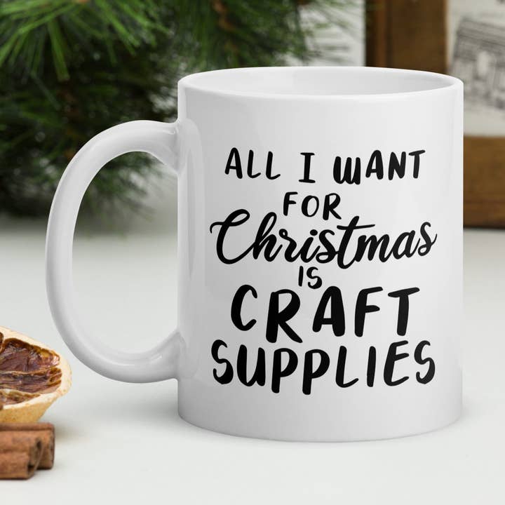 Alt, jeg ønsker mig til jul, er et krus med hobbyartikler. for engroshandel hos Jetpack Mugs