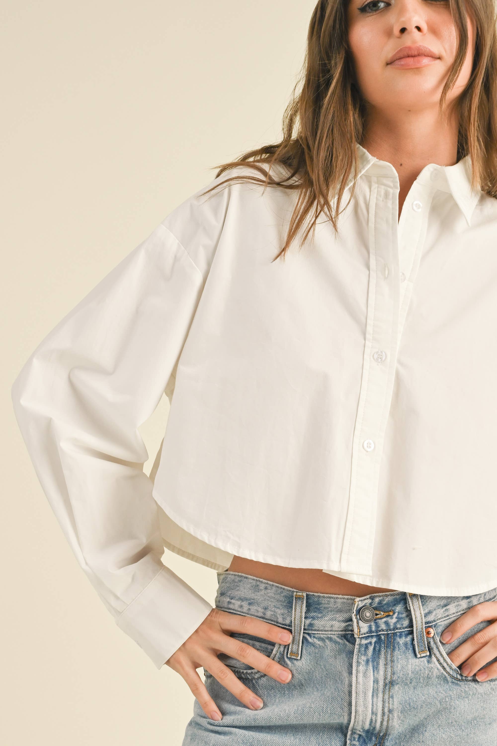 White T2922     CROPPED BUTTONDOWN SHIRTS for wholesale on Faire4