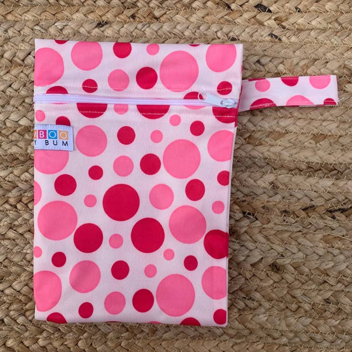 Stor våd taske - lyserøde pletter for engroshandel hos Bamboo Baby Bum