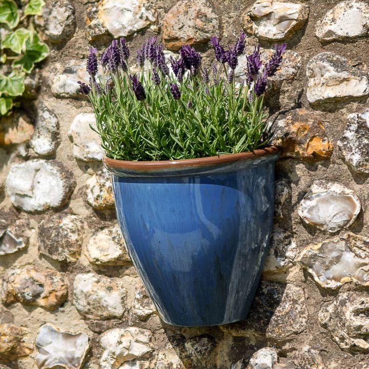 Vaso da Parete Glaze da Corsa - Blu per la vendita all'ingrosso da parte di CREEKWOOD GARDEN AND GIFT LTD