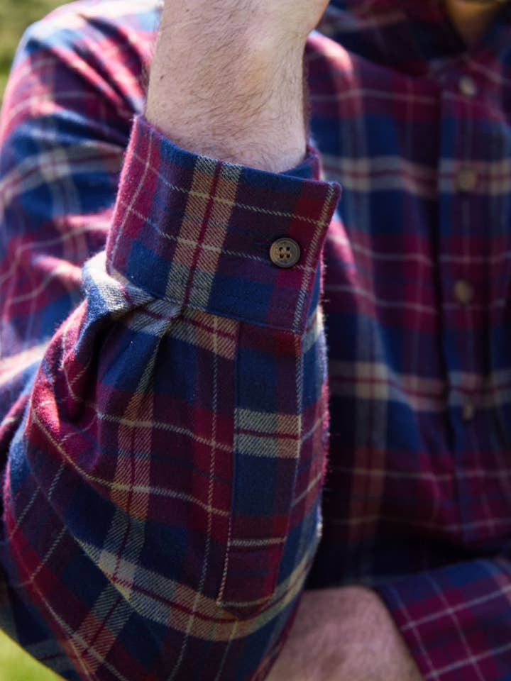 Lee Valley Ireland - Wholesale Button Down Shirt - Men's - Grandfather Shirt Flannel Maroon Navy Check (LV10)5