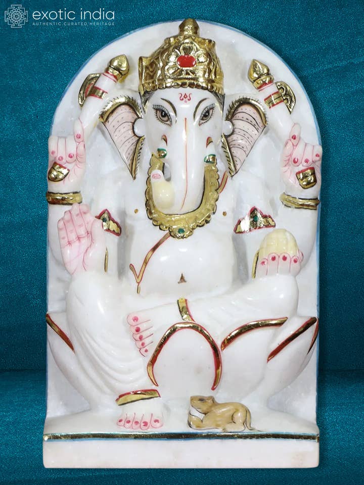 12" Ganapati-beeld met gouden ornamenten | Makrana-marmer voor wholesale door Exotic India Art