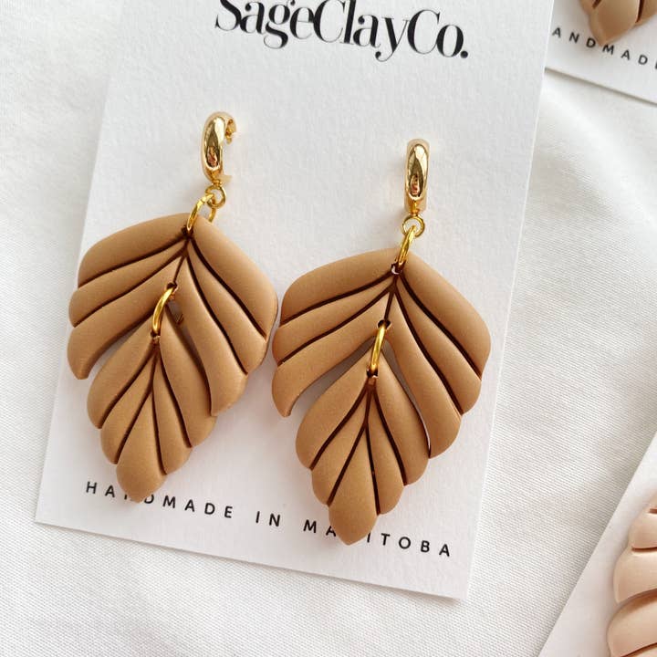 SageClayCo - Vente Boucles d'oreilles pendantes - Gianna | Boucles d’oreilles artisanales en pâte polymère1