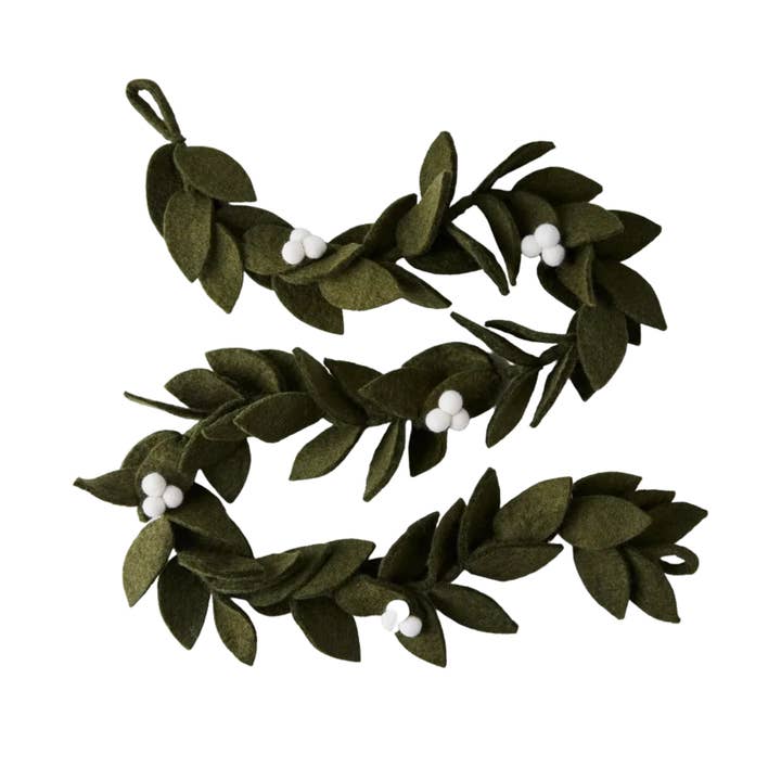 Global Goods Partners - Wholesale Bunting/Garland - Felt Mistletoe Garland