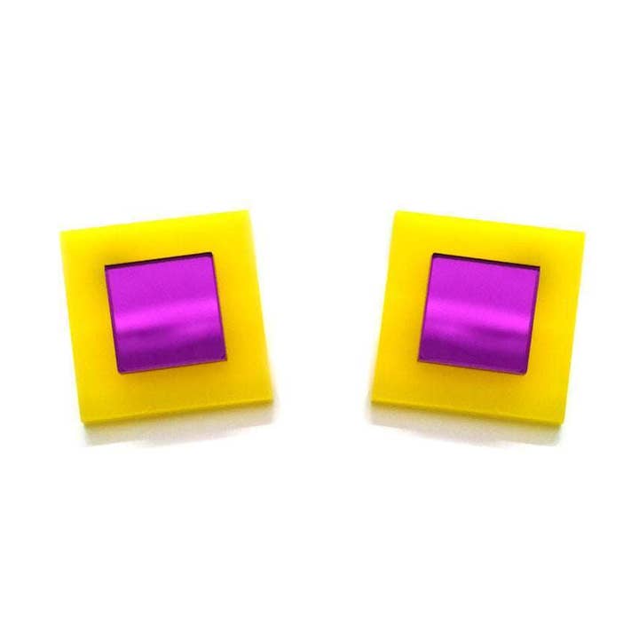 Square | Boucles d'oreilles pour la vente par Funk Da Queen