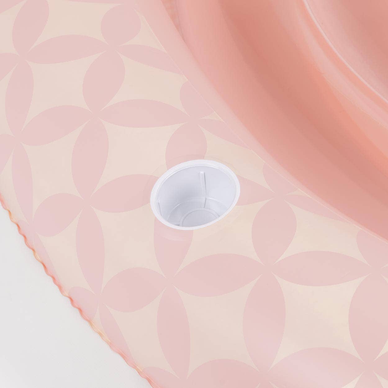 Flamingueo - Wholesale Beach Accessories - Rounded pink tanning pool3