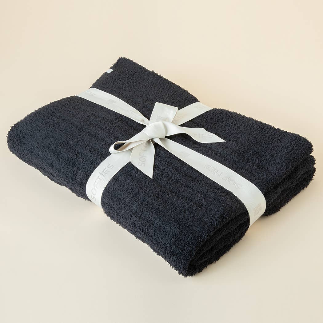 Softies – wholesale Throw blanket – Perfect Home Decor 50" x 70" Solid Rib Marshmallow Blanket2
