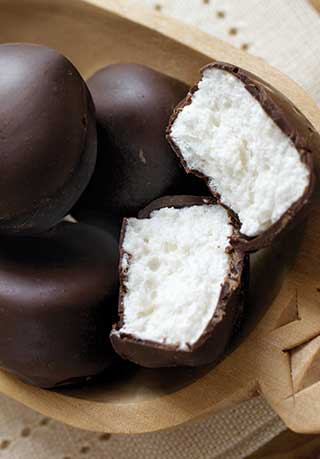 Bissinger's - Wholesale Chocolate Covered Sweets - Bissinger's Dark Chocolate Marshmallow Bon Bons - 6 OZ1