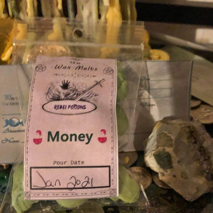 Rebel Potions - Wholesale Wax Melt - Spoil Me Spirit Daddy Skull Wax Melts6