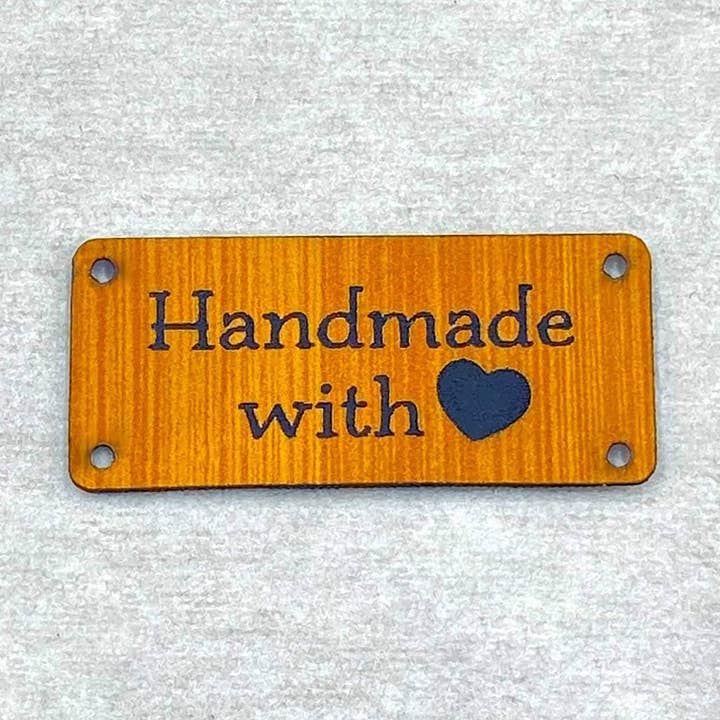 Håndlavet med <3 - Læderbadge 10stk for engroshandel hos Kainor