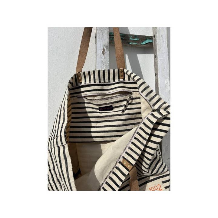 Casa Natura Design SL - Wholesale Tote Bag - Women's - Large Rectangular Bag with Leather Handle and Zipper - ZEB SKYLAR15