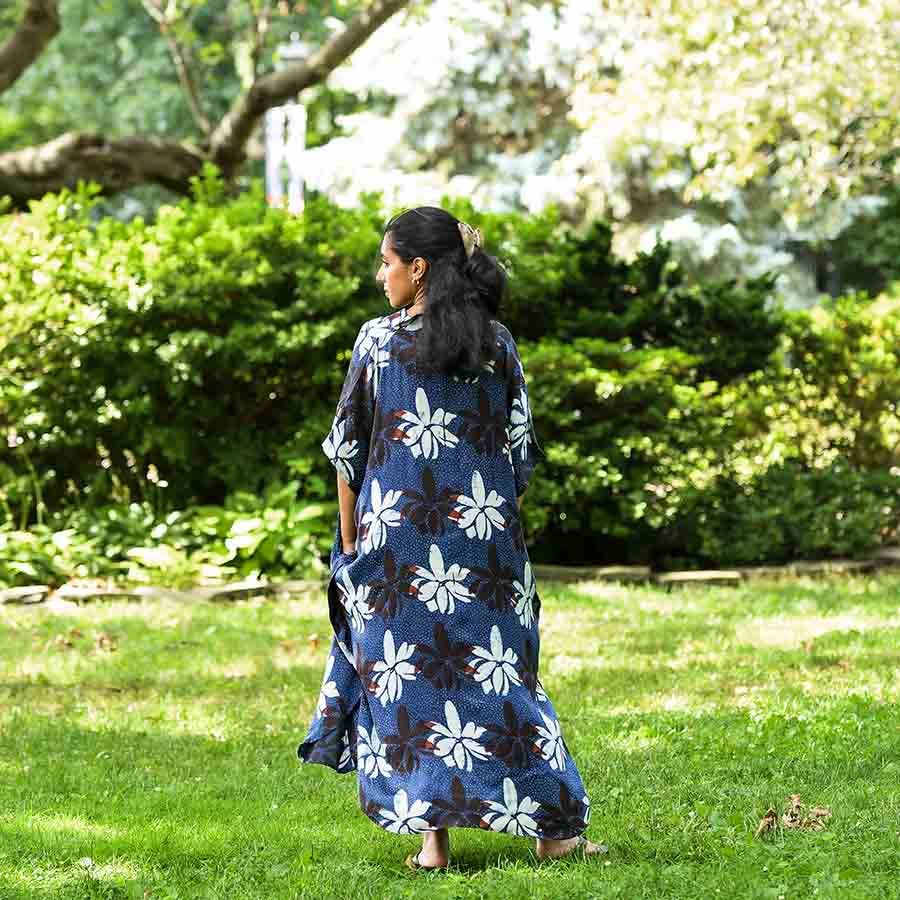 Ichcha – Engroshandel Kjole - Dame – Kaftankjole - Indigo Block Print Modal med knapper | Kamala5