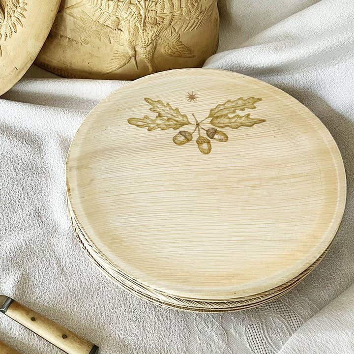 maaterra - Wholesale Disposable Plate - Compostable Palm Leaf Plates - Acorns, 6-12"1