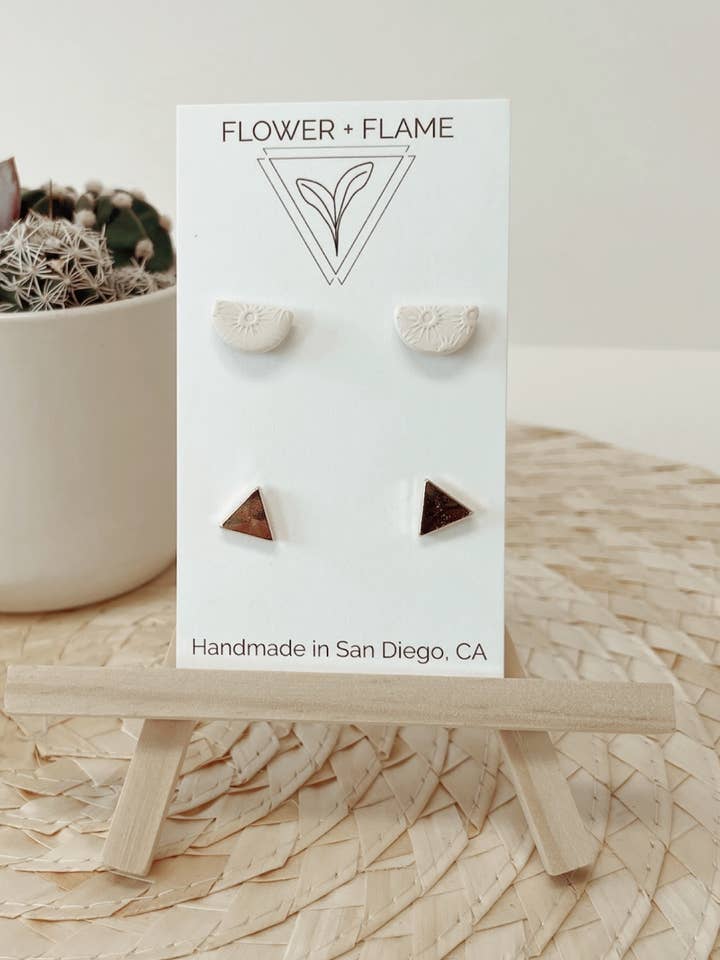 Boucles d'oreilles The Gwen | Stud Pack | Crème pour la vente par Flower & Flame