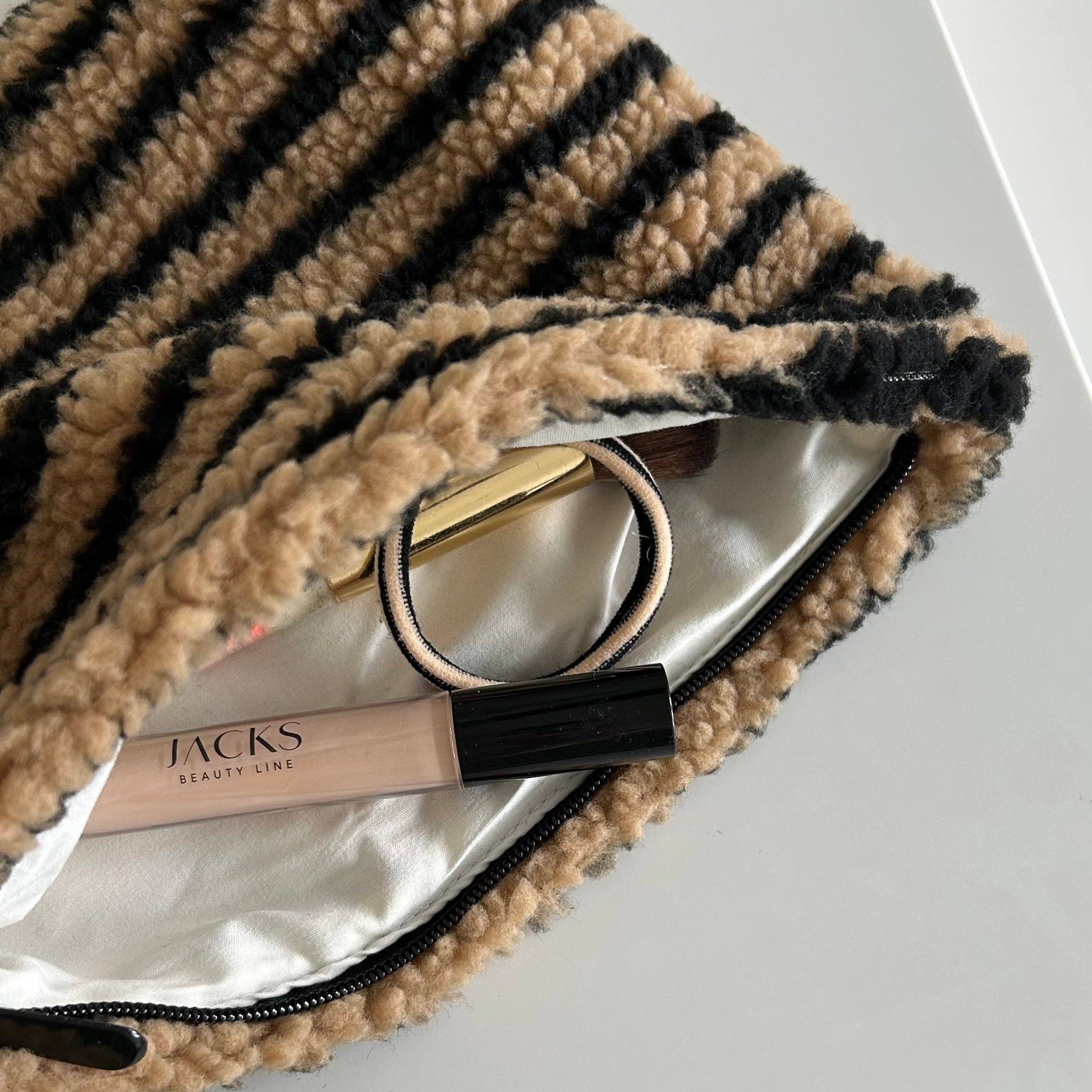 HERR&FRAUHEMPEL - Wholesale Makeup/Cosmetic Bag - teddy bag5