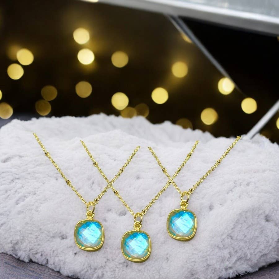 TOURMALYN - Wholesale Pendant/Charm Necklace - “MARTA” pendant gilded with fine gold Labradorite stone0