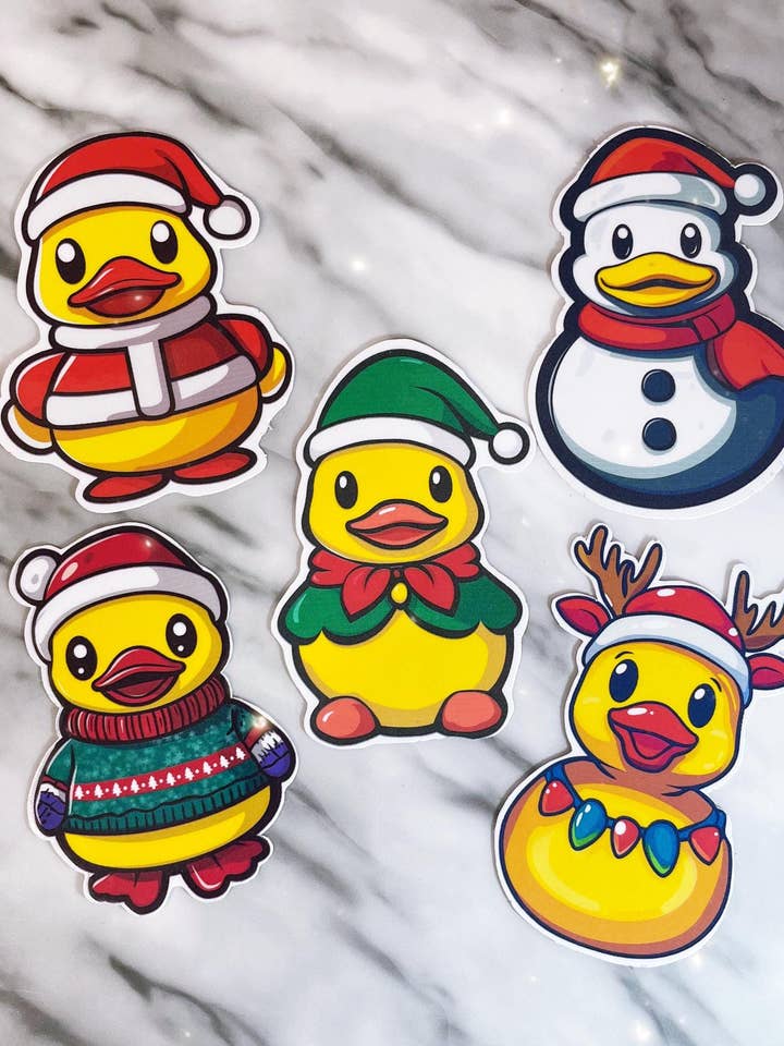 Gummiand Jul & Uhyggelige Vandtætte Klistermærker for engroshandel hos Desaray Designs