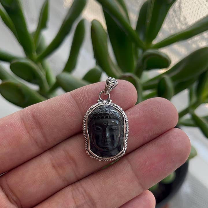 Petit pendentif Bouddha en onyx, argent sterling 925 pour la vente par GTG Gems Corp