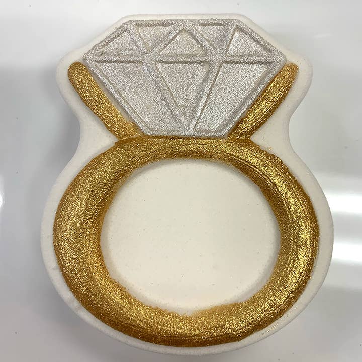 Poppy & Thyme - Wholesale Bath bomb/fizz - "With this Ring" Bath Bomb0