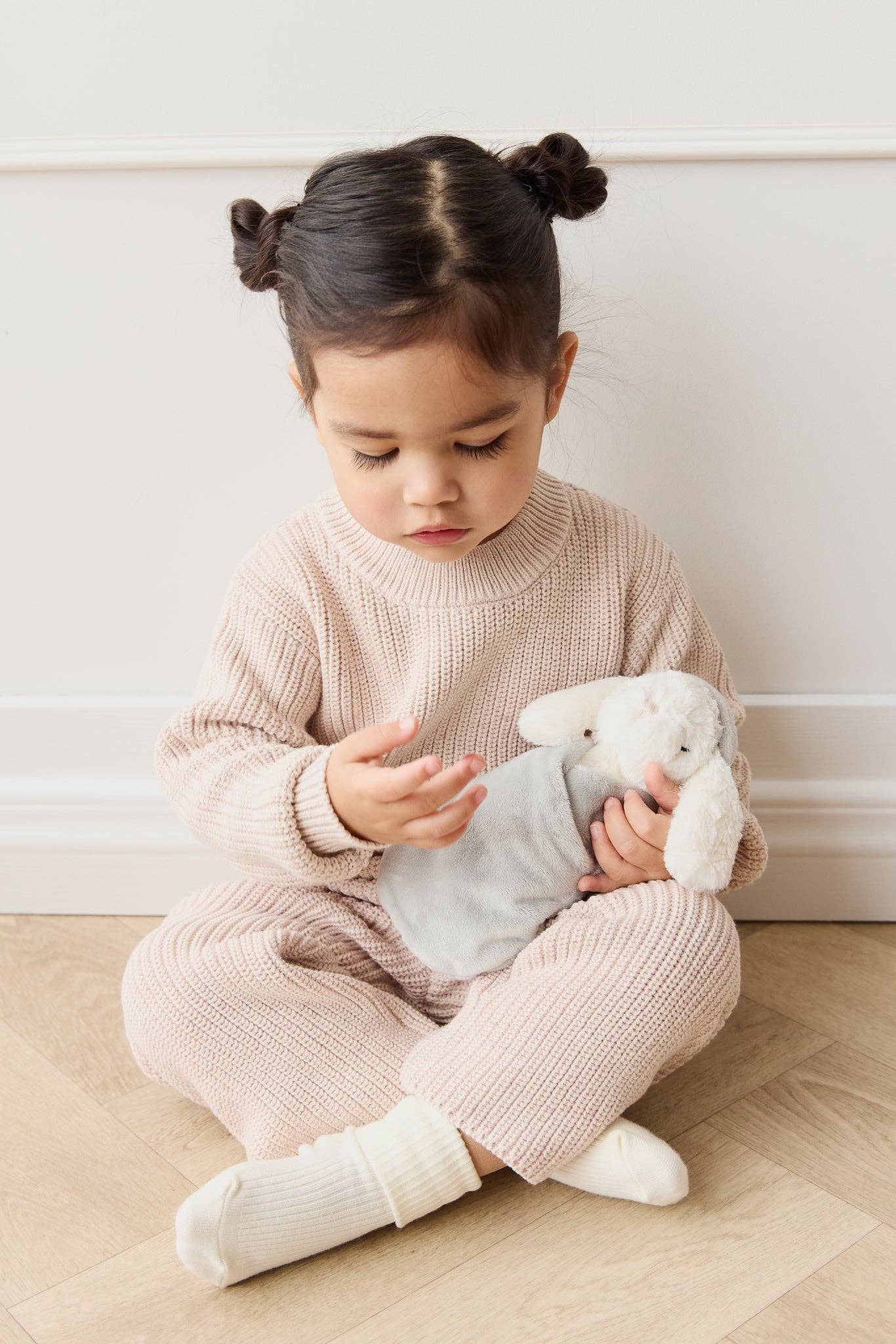 Shine on me Distribution - Wholesale Stuffed/Plush Toy - Kids & Baby - Sleeping Penelope Plush - Willow - Snuggle Bunnies6