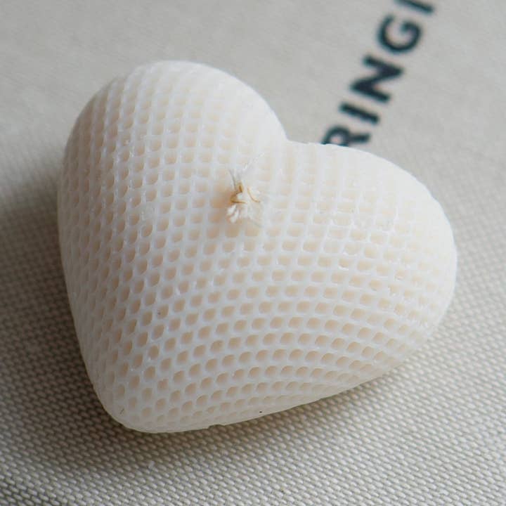 BABY HEART Candle - soy wax for wholesale by Studio Firaora