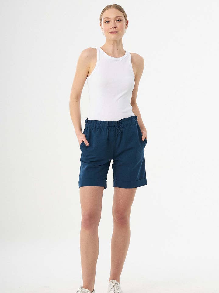 Paperbag-Shorts aus Leinengemisch für den Großhandel von ORGANICATION