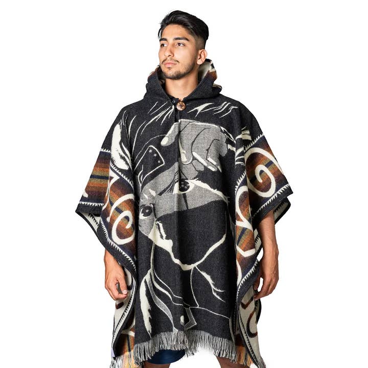 Poncho Unisexe Alpaga Fait Main Anime Akatsuki Sharingan pour la vente par EcuadorStores