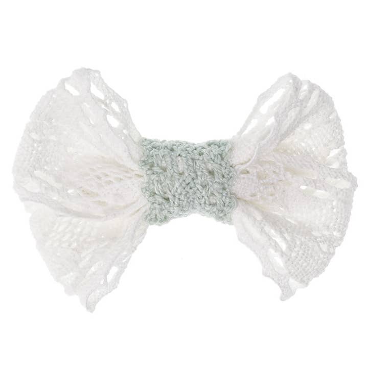 Haarspeldje met klein strikje van kant voor wholesale door Siena Hair Accessories