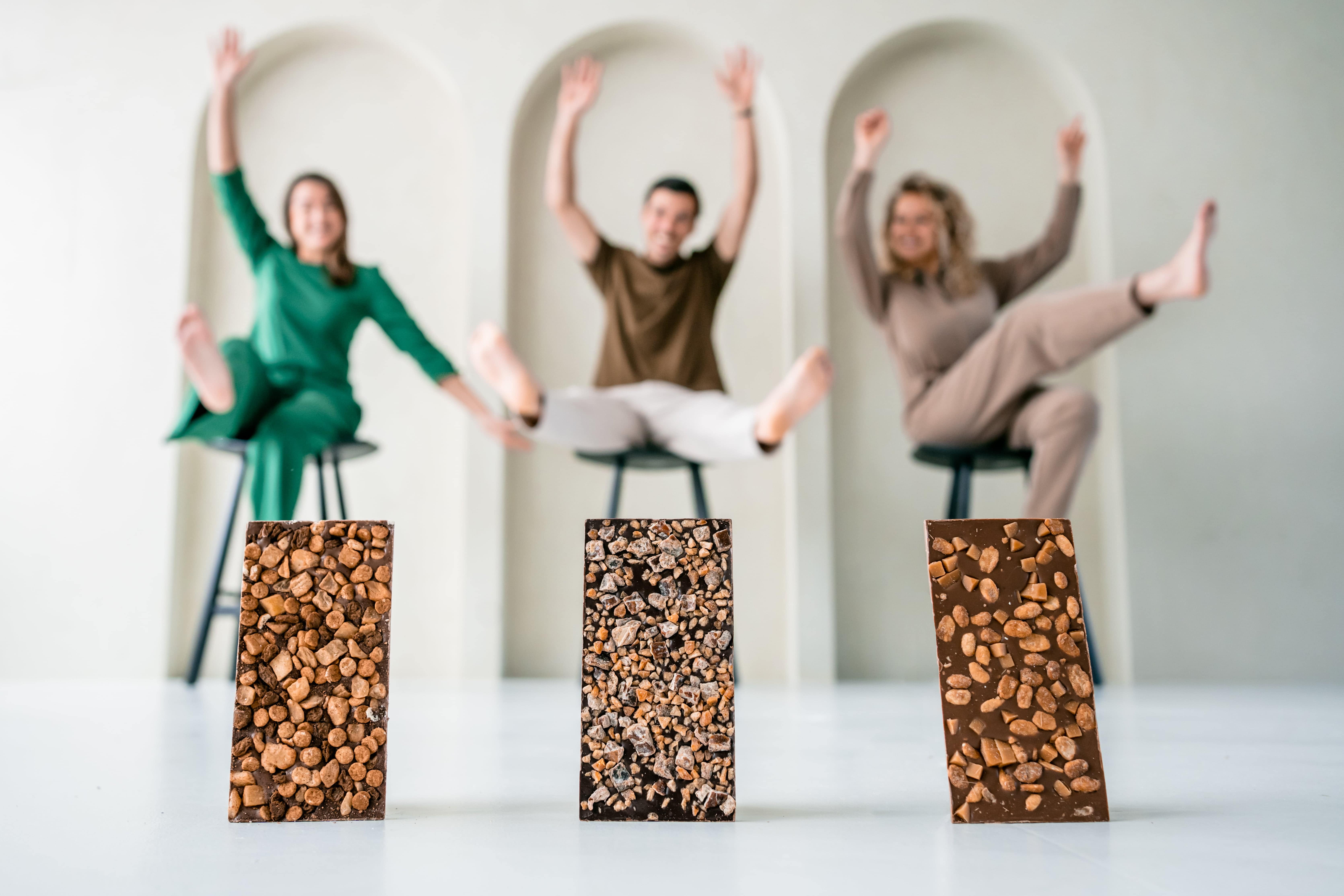 VS Food Online - Johnny Doodle - Wholesale Chocolate Bar - Milk Chocolate Apple Crumble Pie - Johnny Doodle - Fairtrade2