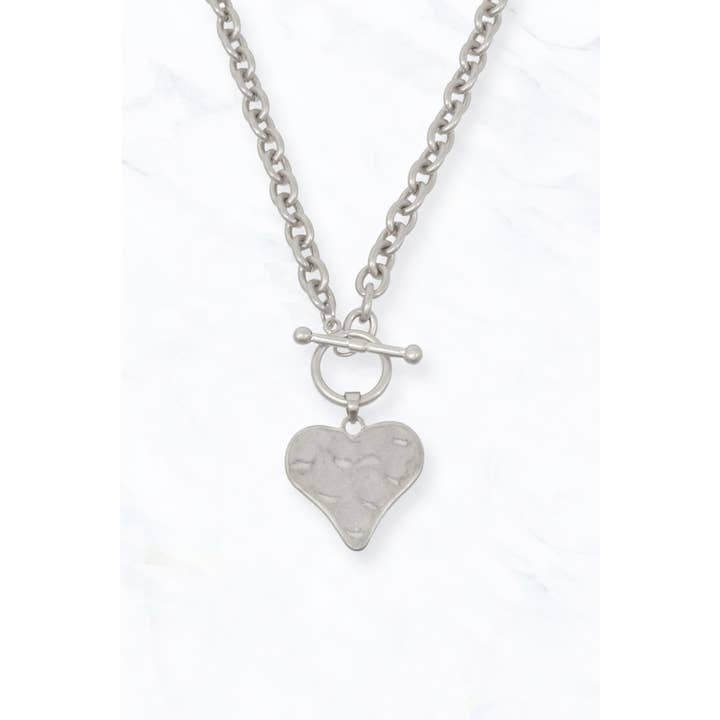 Suzie Q USA - Wholesale Pendant/Charm Necklace - Chunky Chain Necklace with Hammered Heart Pendant