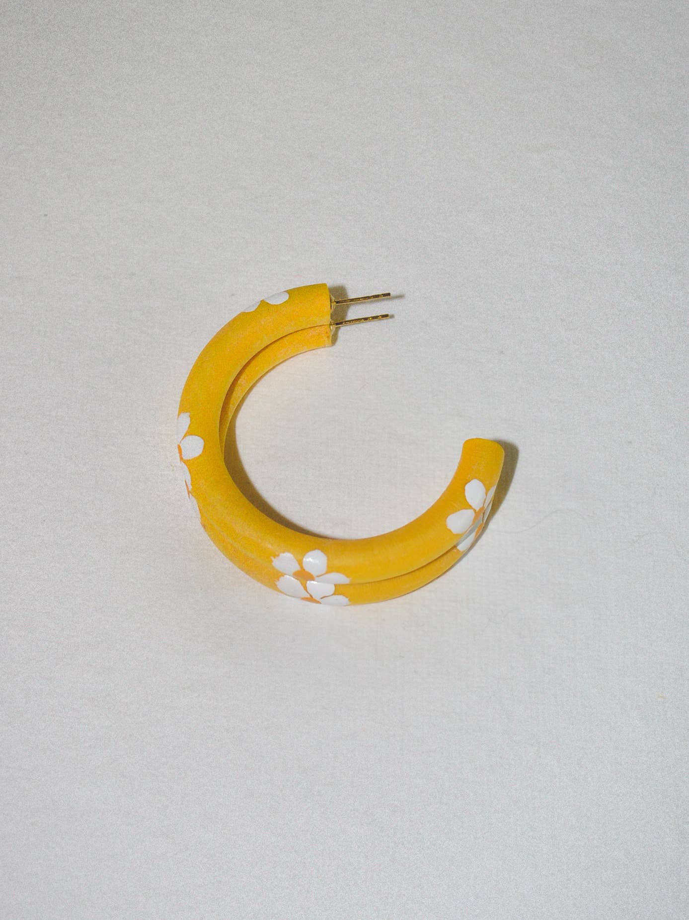 BINKY AND LULU - Wholesale Hoop Earrings - Heart of Gold Small Hoop0