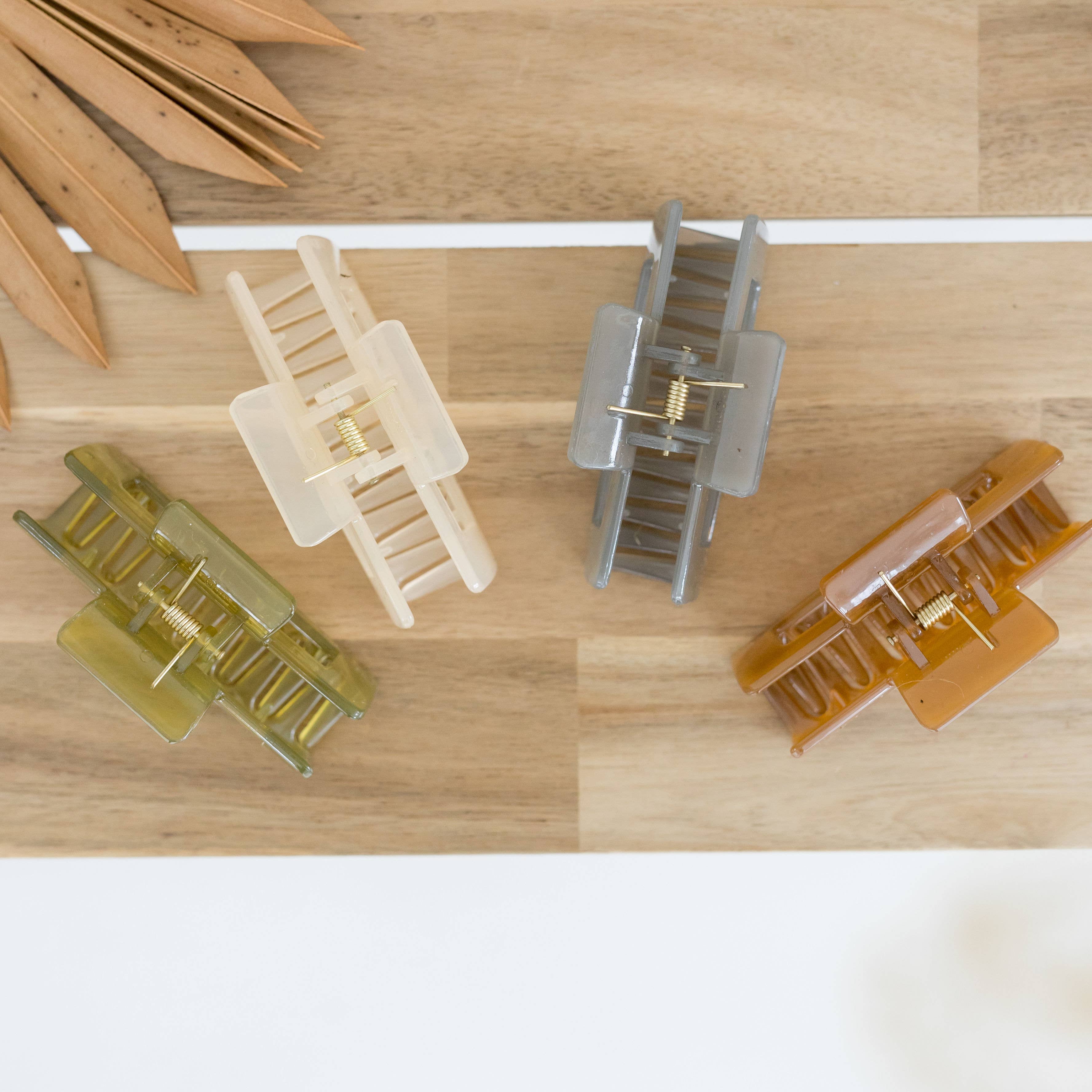 blush & bubbly – wholesale Hair clip – Women’s – Hair Claw Clip, Joshua Tree Collection, Translucent Clip7