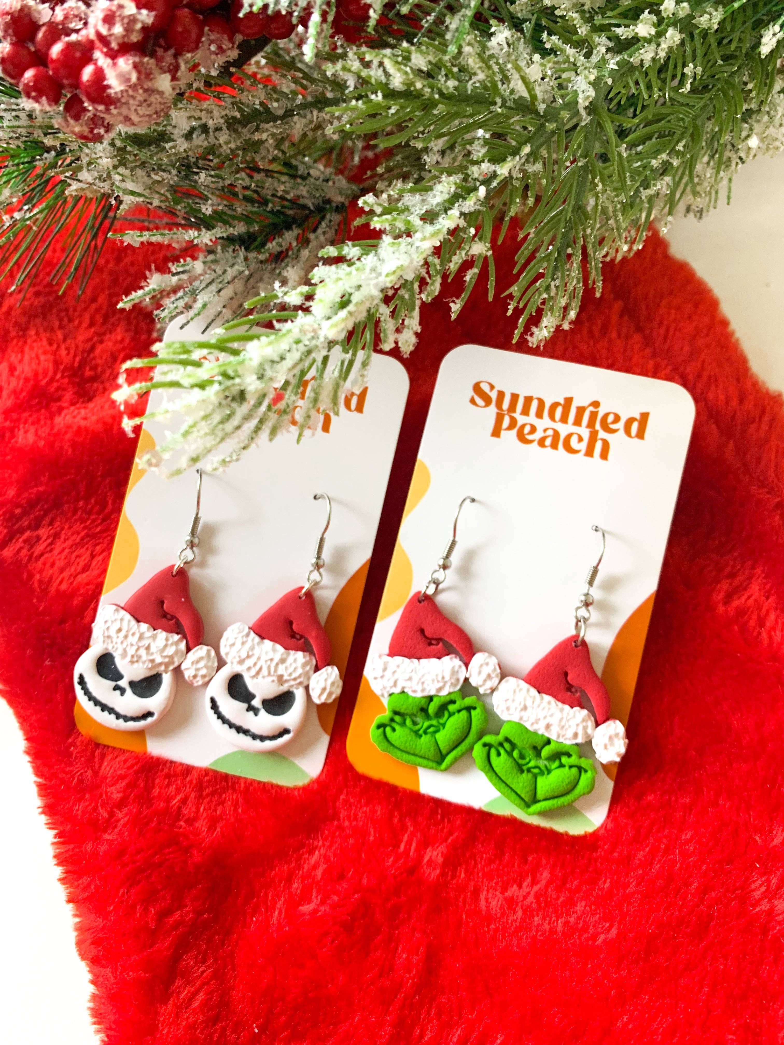 Sundried Peach – Großhandel Ohrhänger – Der Grinch1