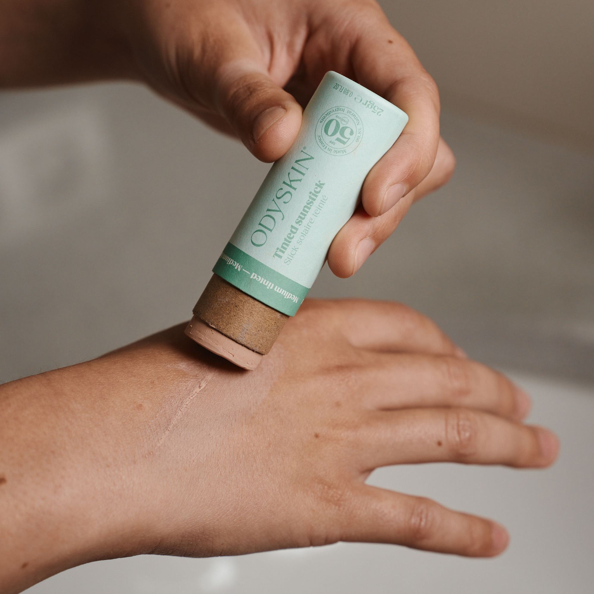 Georganics – Protetor solar por atacado – Odyskin - Bastão de protetor solar tonalizante FPS 502