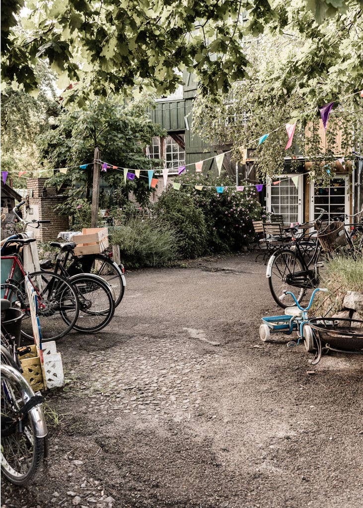 Foto Factory - Vendita all'ingrosso Stampa artistica - Il cortile1