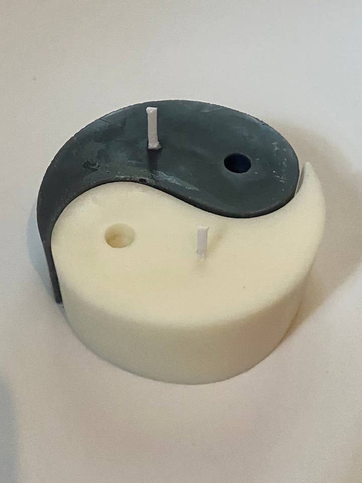 Yin Yang Candle for wholesale by Kendall's Kandles