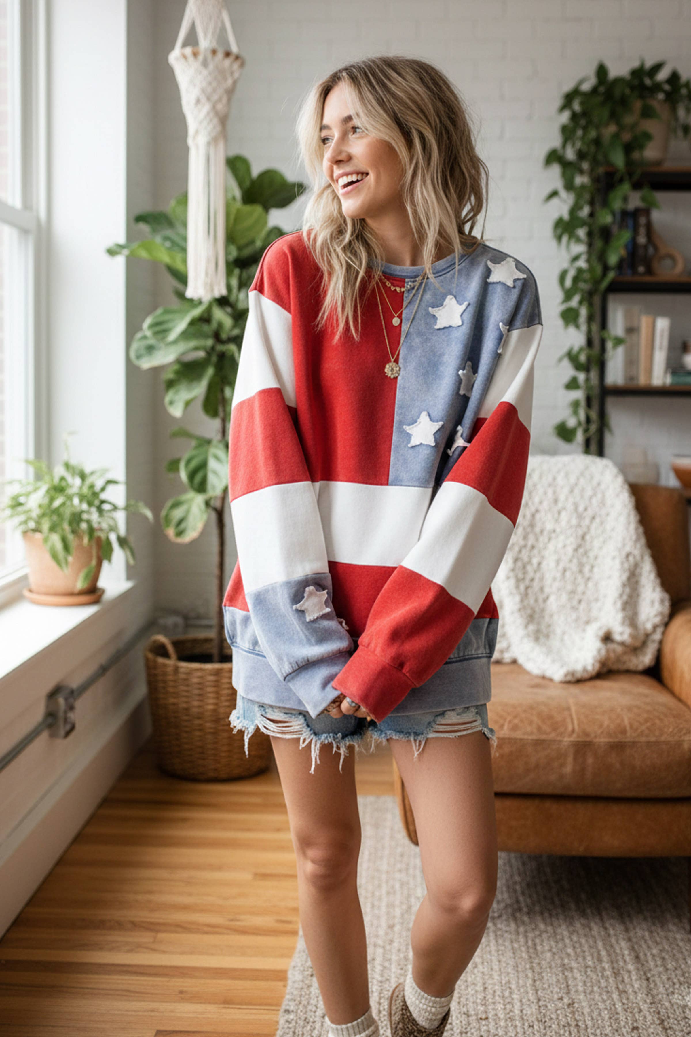 RØD/BLÅ/HVID MINERALVASKET AMERIKANSK FLAG SWEATSHIRT for engroshandel på Faire3