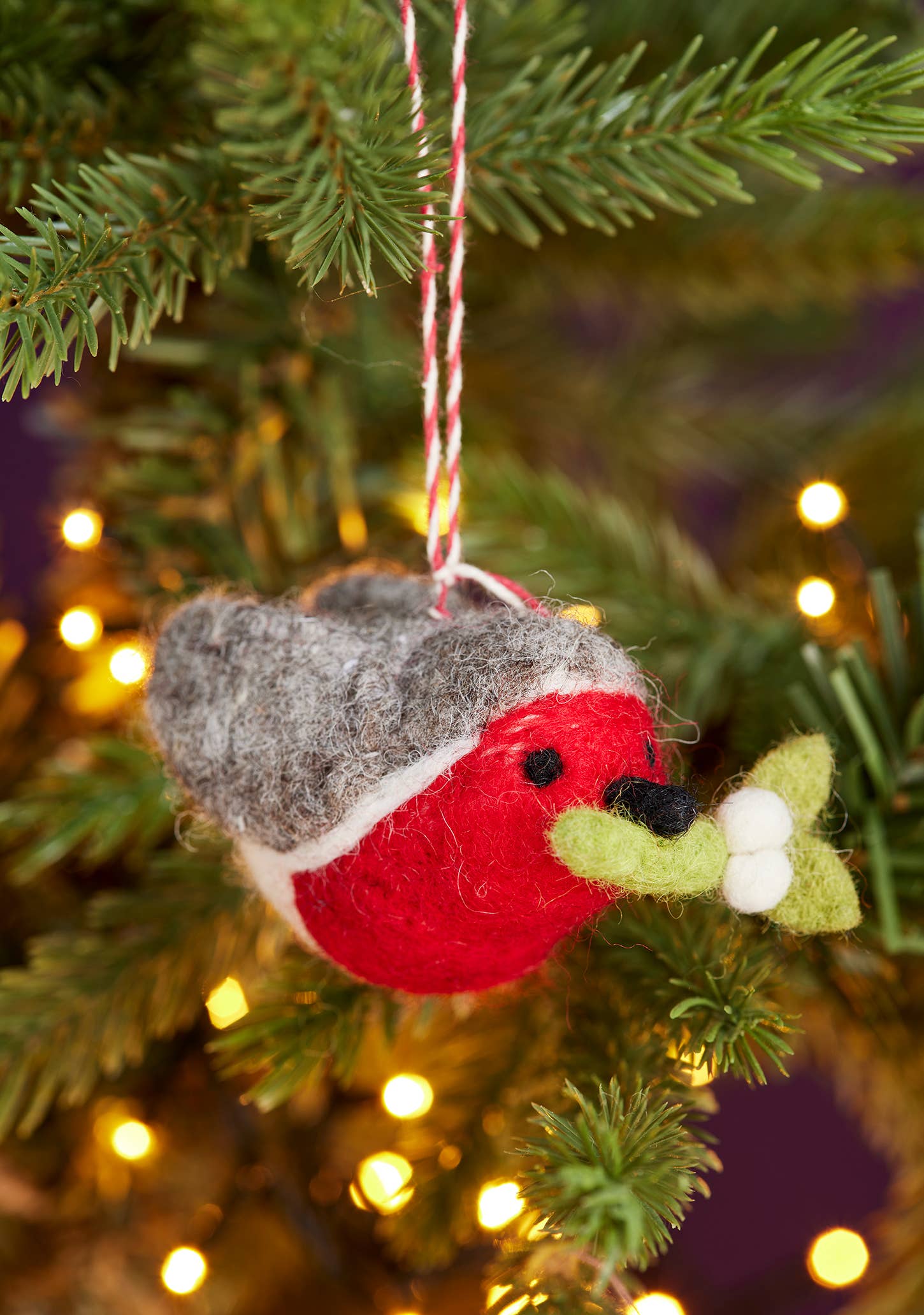 Namaste – wholesale Christmas decoration – Felt Carry Robin Decoration2