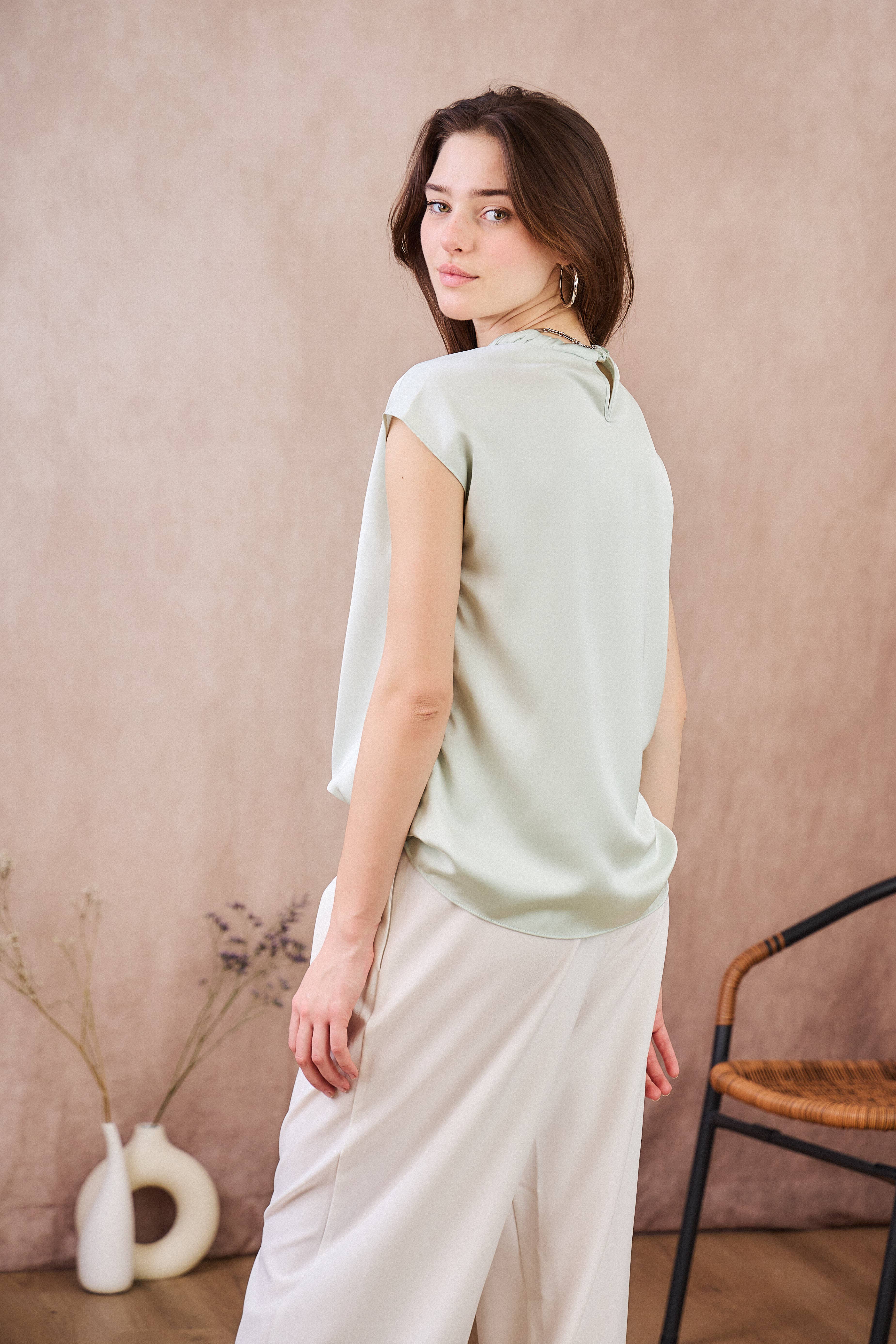 LULUMARY - Wholesale Blouse - Women's - Satin top H161A17