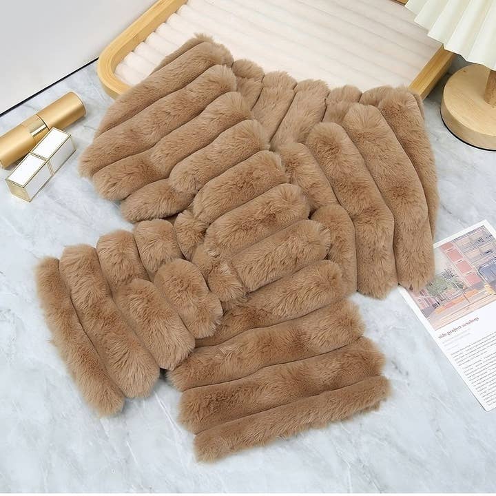 Diacly - Wholesale Scarf - Unisex - 12pk Faux Mink Fur Insert Clouser Winter Scarf