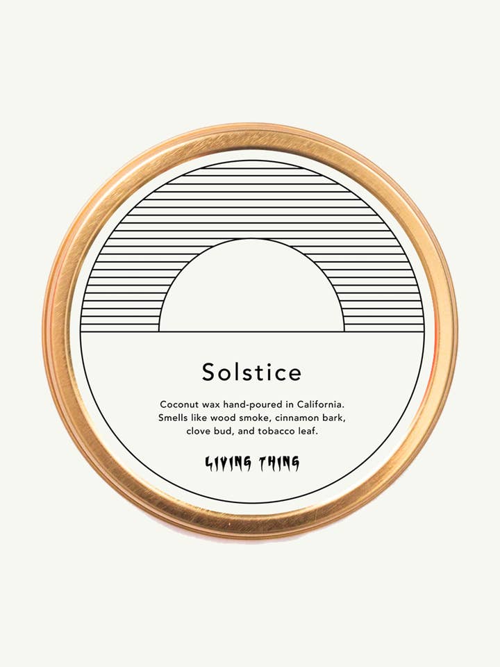 Bougie de voyage Solstice Holiday Candle : Cannelle, clou de girofle et bois pour la vente par Living Thing