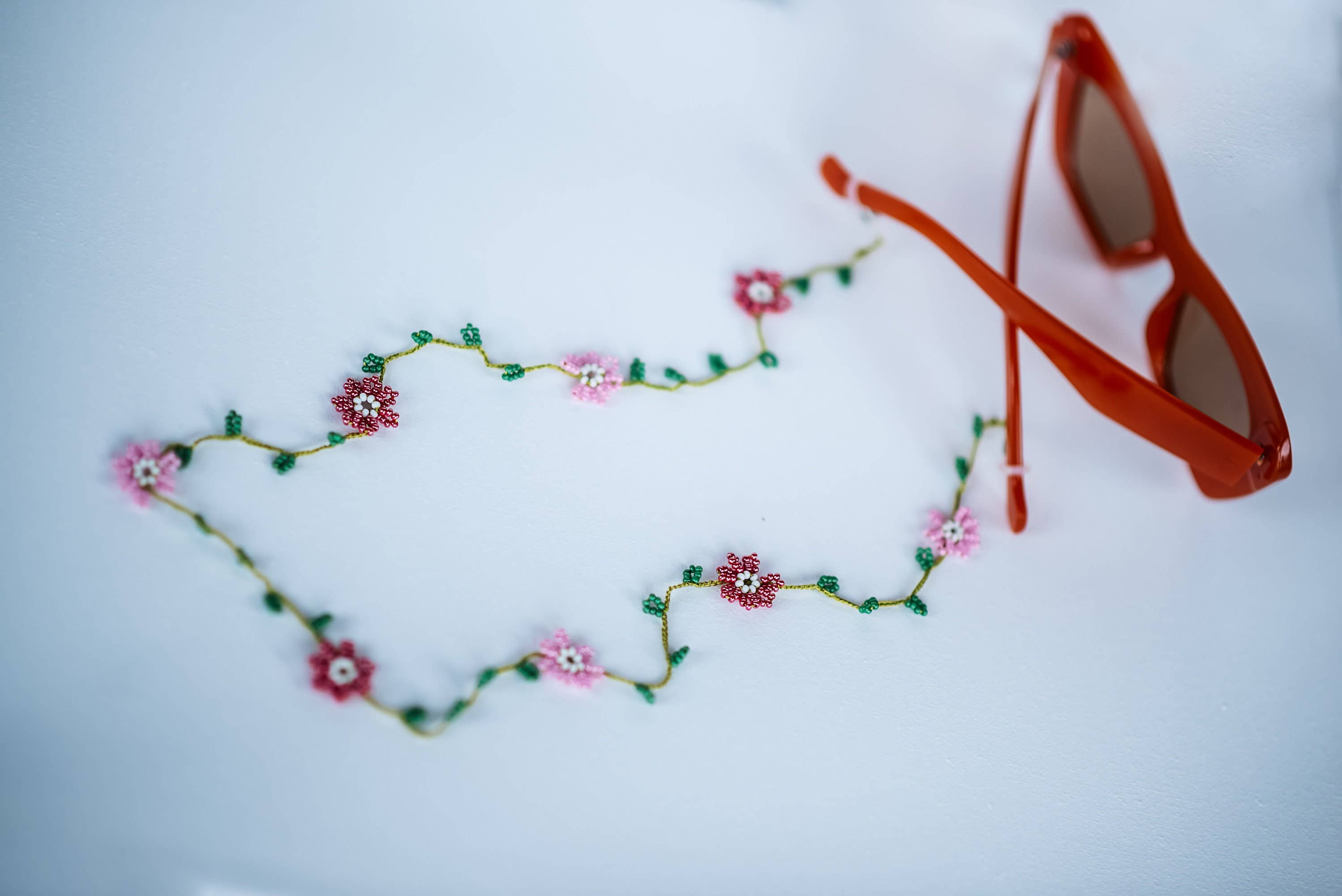 Hemsin Atelier - Wholesale Sunglasses/Eyeglasses Strap - Women's - Beaded Floral Eyeglass Chain and Sunglasses Holder5