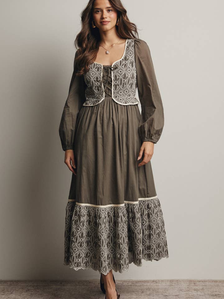 Abito lungo con corpetto ricamato FD0020 per la vendita all'ingrosso da parte di Forte