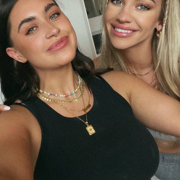 Kismet Showroom - Wholesale Pendant/Charm Necklace - Honey Initial Necklace38