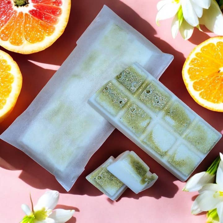 Belle White Label Cire Fondante pour la vente par Lunar Fragrances