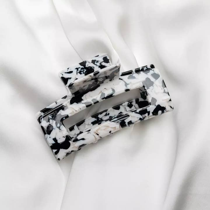 Clippy! - Wholesale Hair Clip - Women's - Classic Claw Hair Clip – Black & White