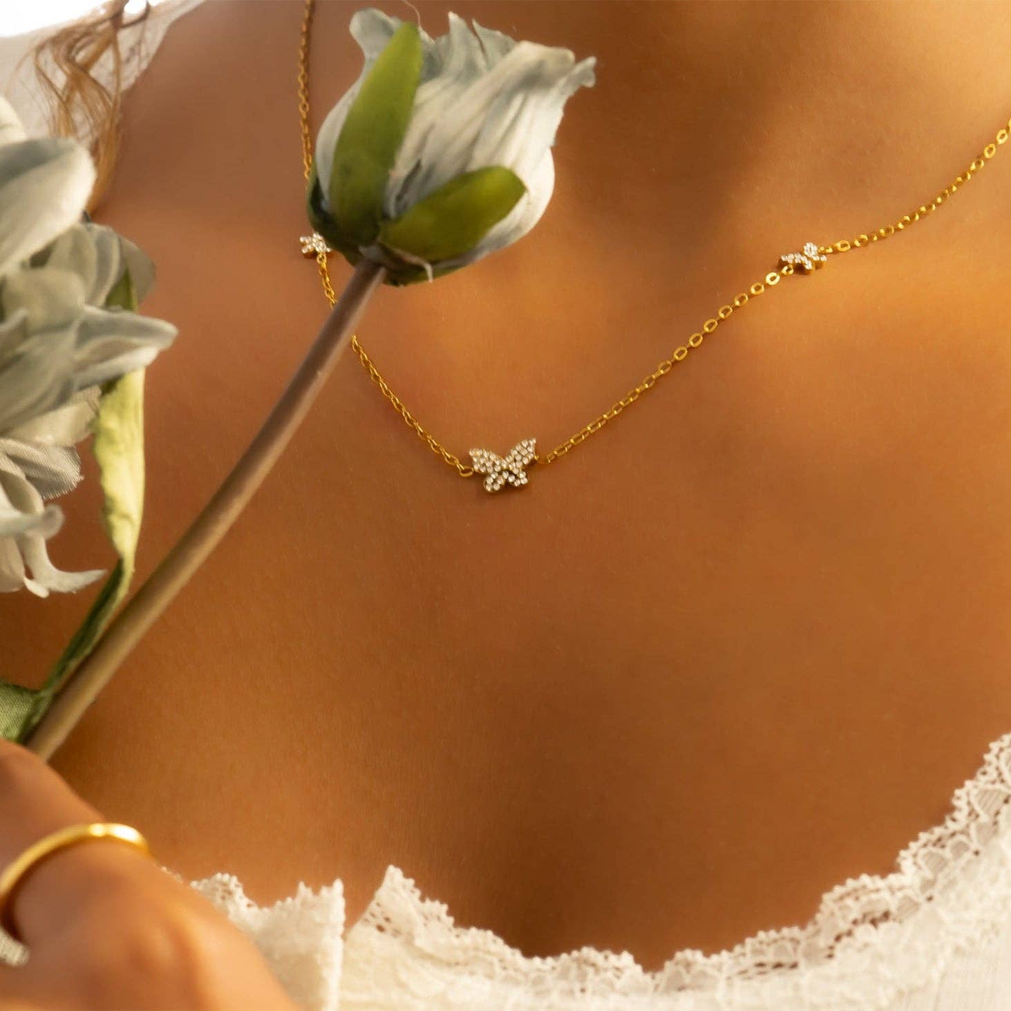 WJW – Großhandel Kette mit Anhänger/Charm – 18K Gold Edelstahl Schmetterling Halskette6