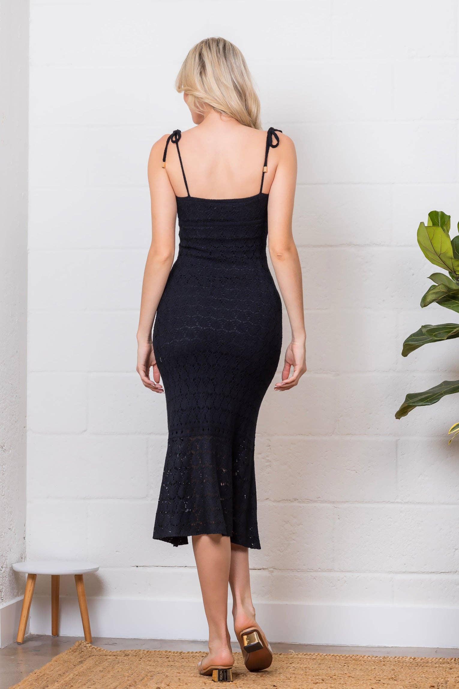 Taelynn - Venta al por mayor Vestido - Mujer - LWD74063T-Vestido midi de punto con botones y tirantes finos7