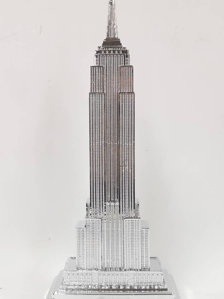 Empire State Building 12" Électroplaqué Argent pour la vente par ZIZO USA INC