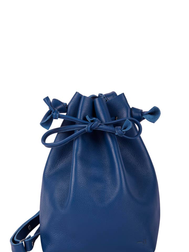 Giselle - Borsa a secchiello Azulon in pelle di vitello per la vendita all'ingrosso da parte di Ligne Aurore